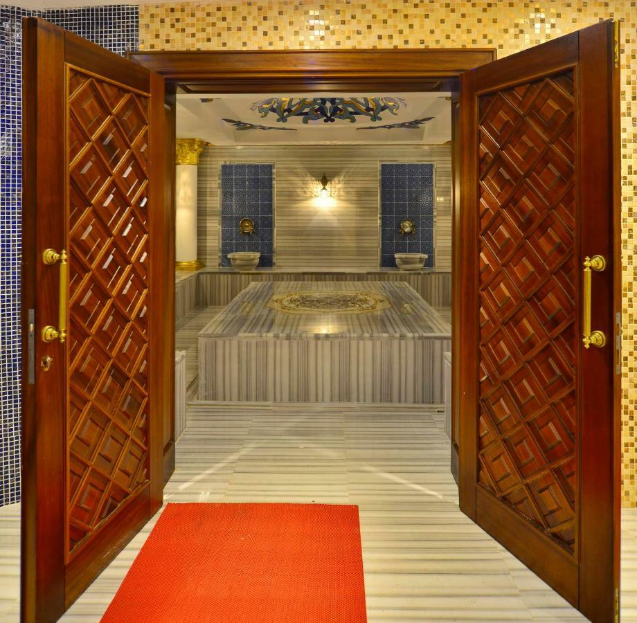 Hotell Calista, Empire, Seven Stars